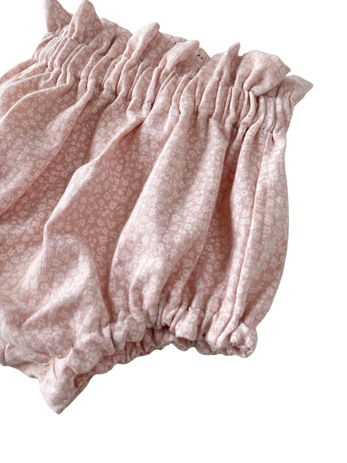 Baby bloomers / blush flowers