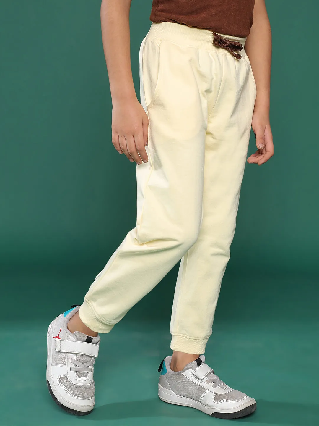 Boys Off White Solid Cotton Joggers