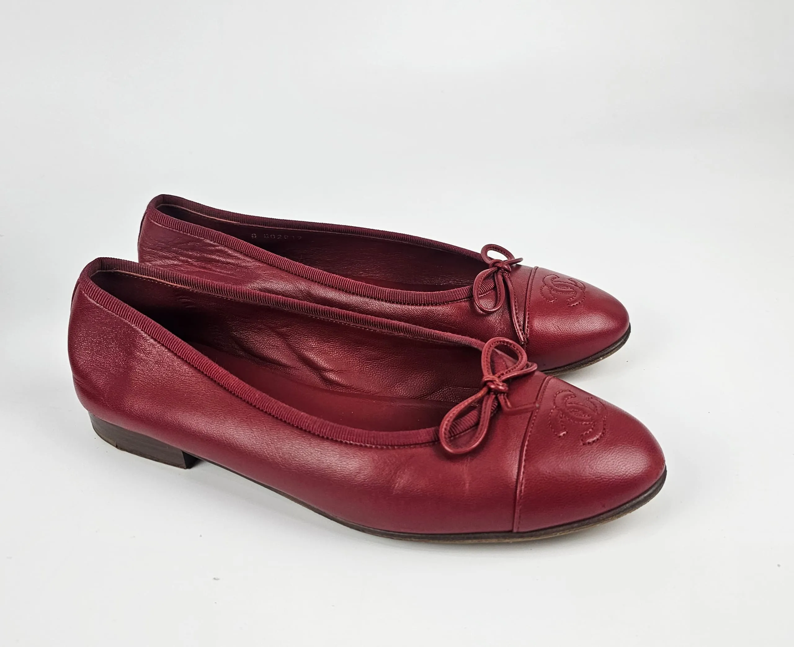 Classic Ballerina Flats in Burgundy Red