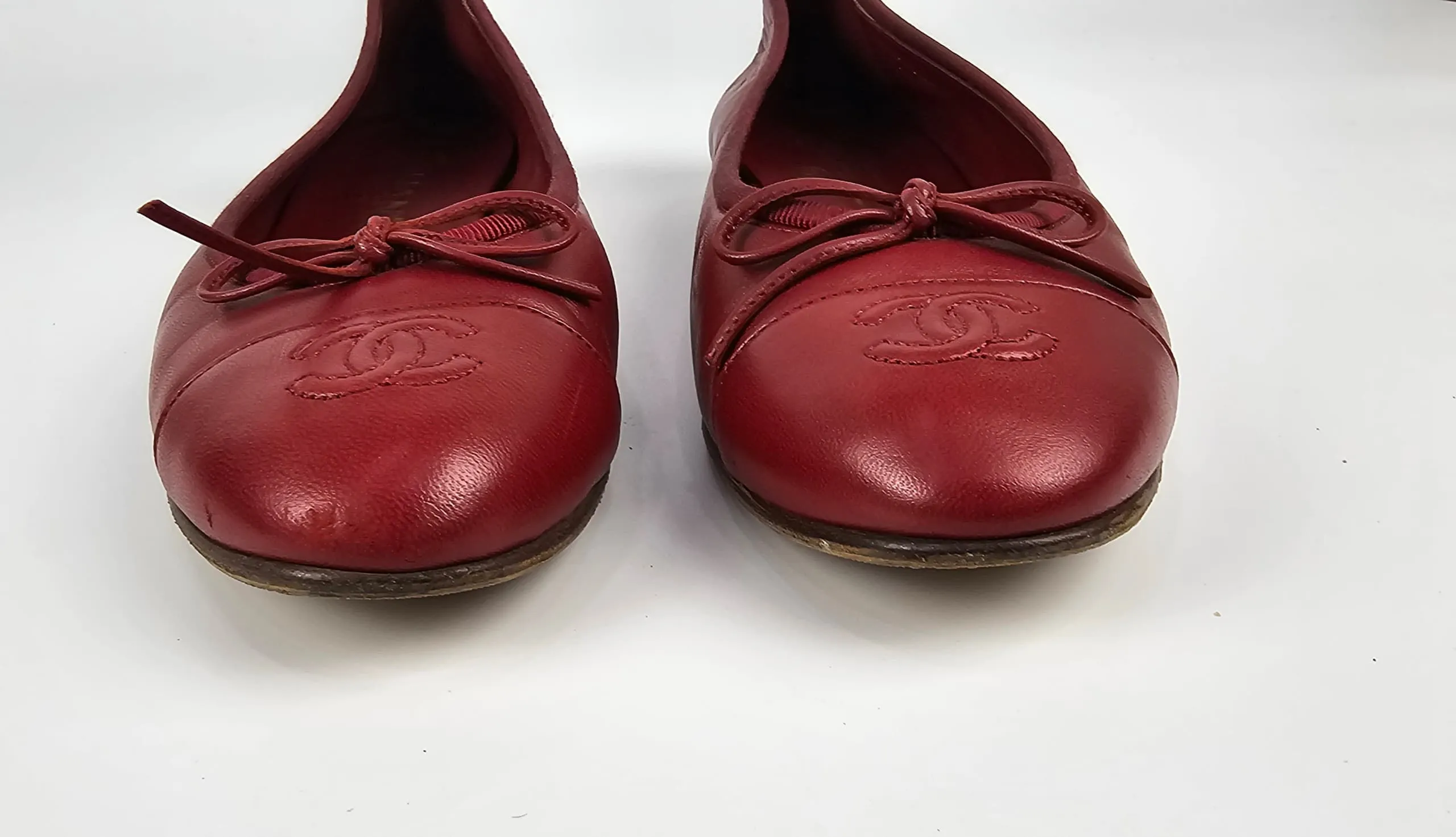 Classic Ballerina Flats in Burgundy Red