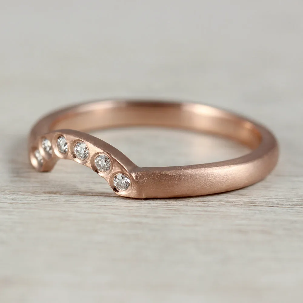 Diamond Half-Circle Contour Band