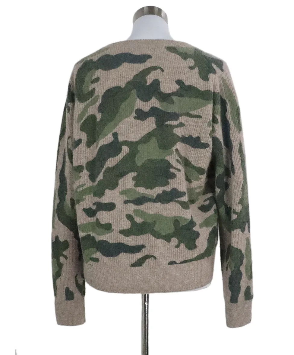 Mag Camouflage Sweater sz 8