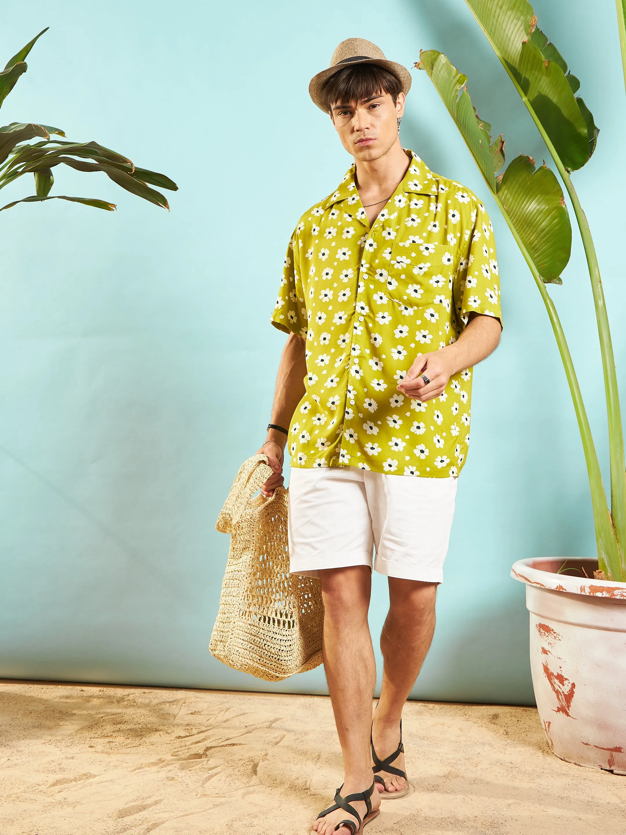 Men Green & White Floral Relax Fit Shirt