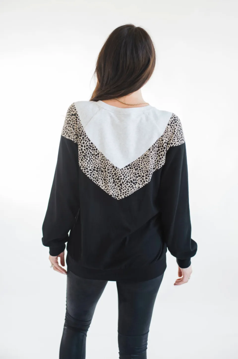 Oversized Chevron Nursing Sweatshirt- Cheetah Black/Cream