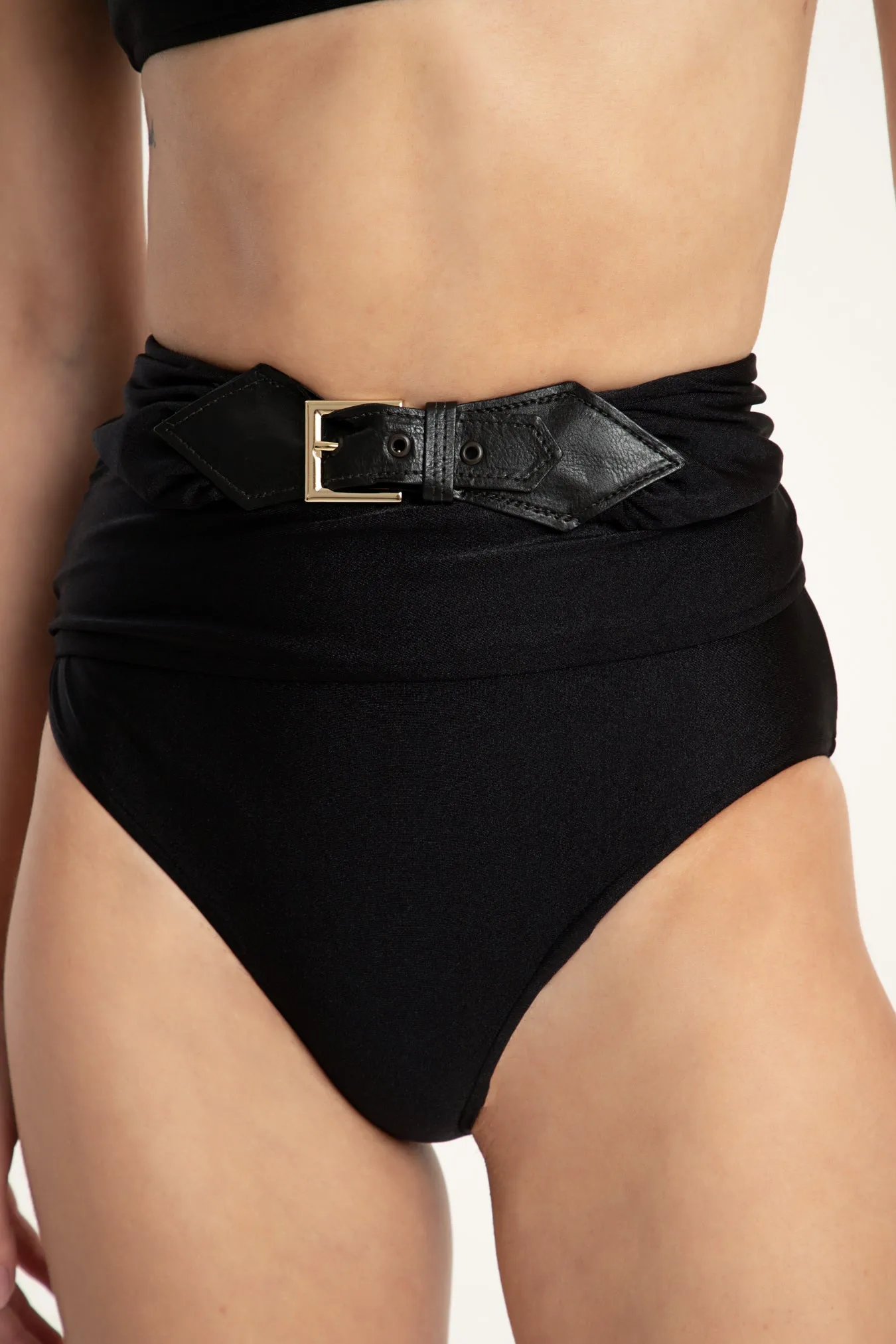 Solid Hot Pants Bikini With Buckle Detail