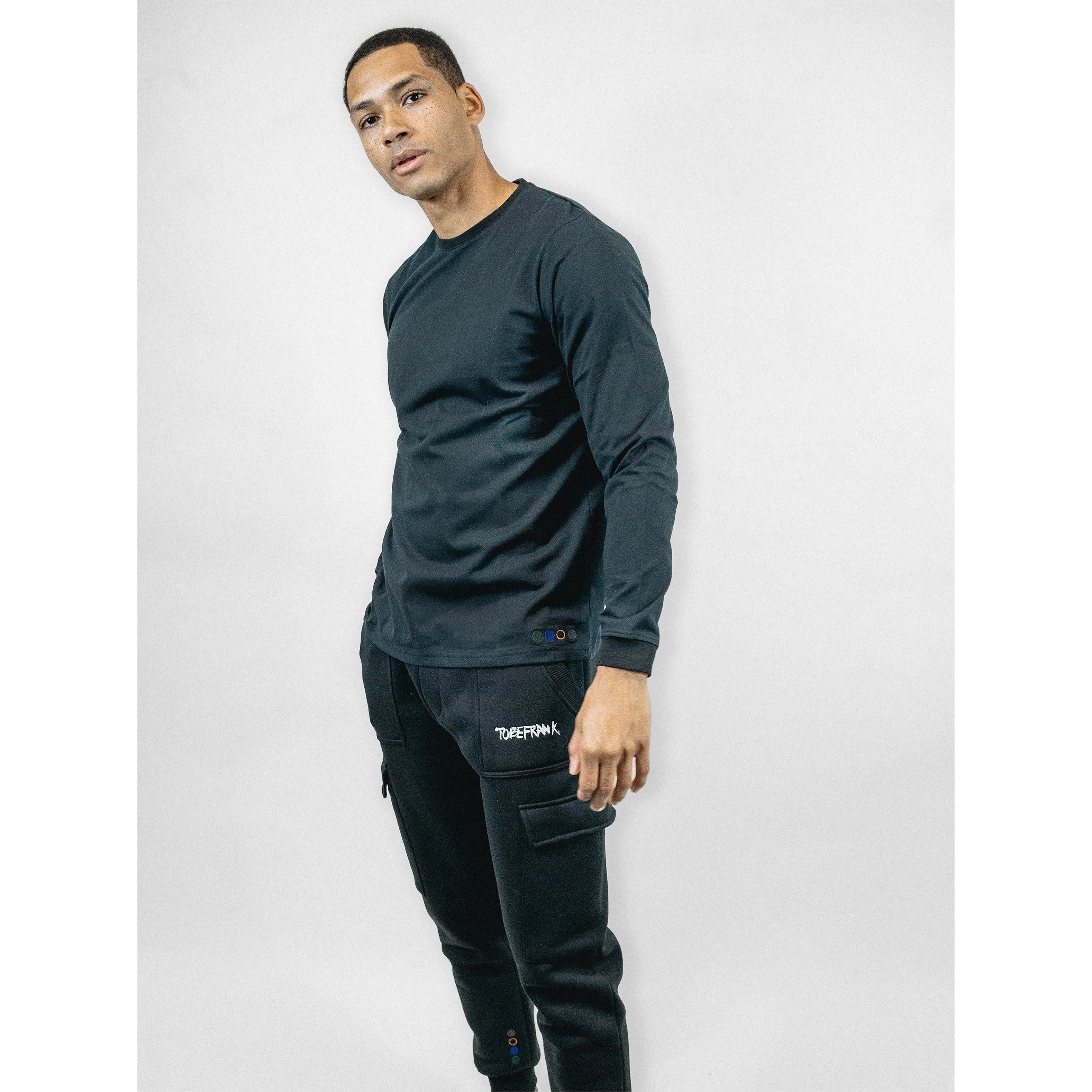 UNISEX SAMMY LONG SLEEVE TEE IN BLACK